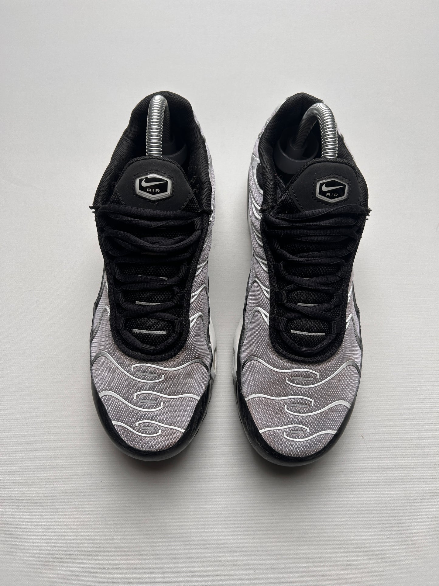AIR MAX PLUS “BLACK/WHITE” 38EU