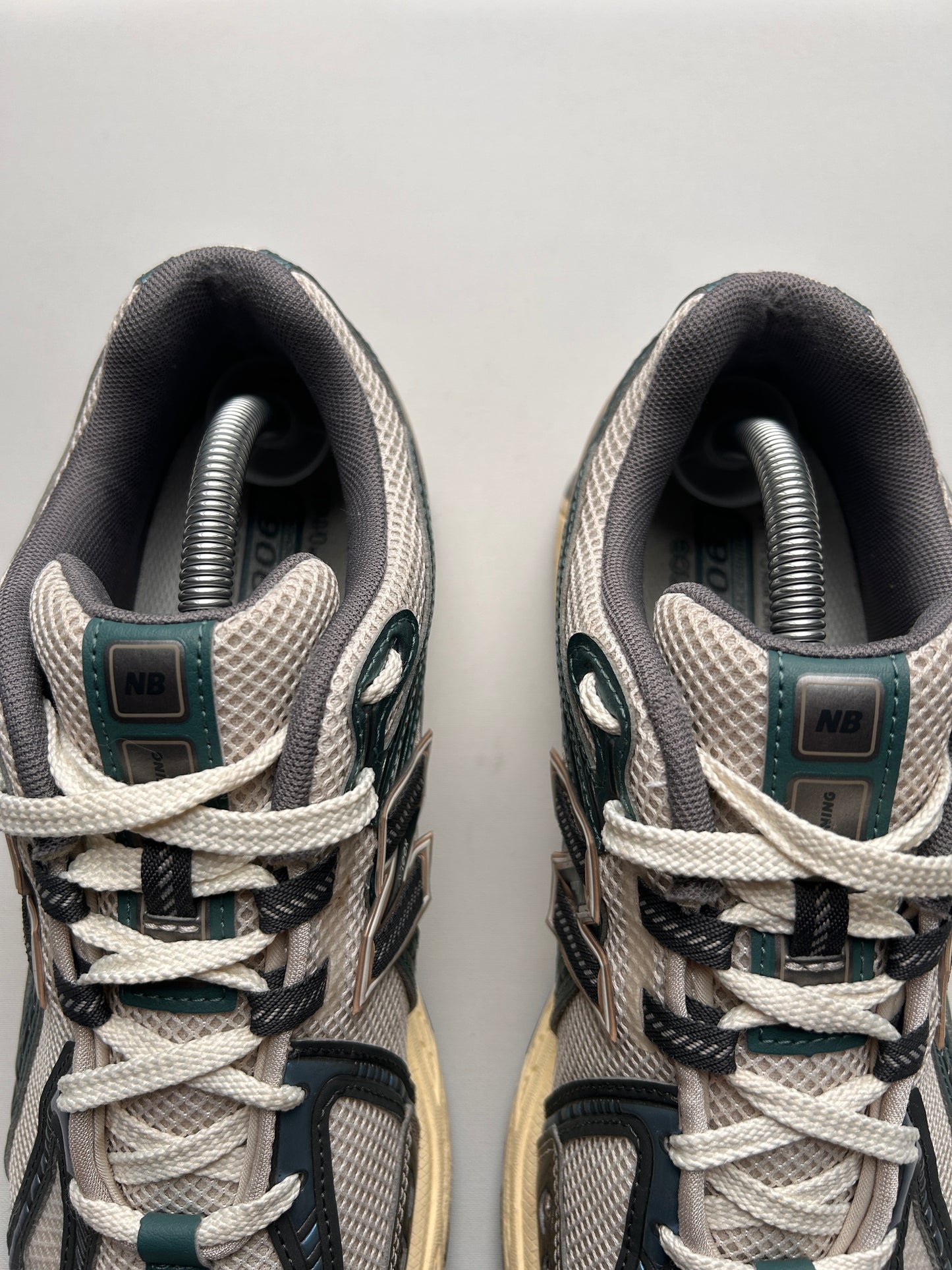 NB1906R “METALLIC TEAL” 44EU