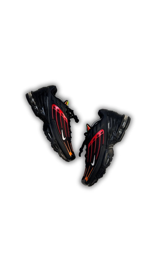 AIR MAX PLUS 3 BLOOD ORANGE 44EU
