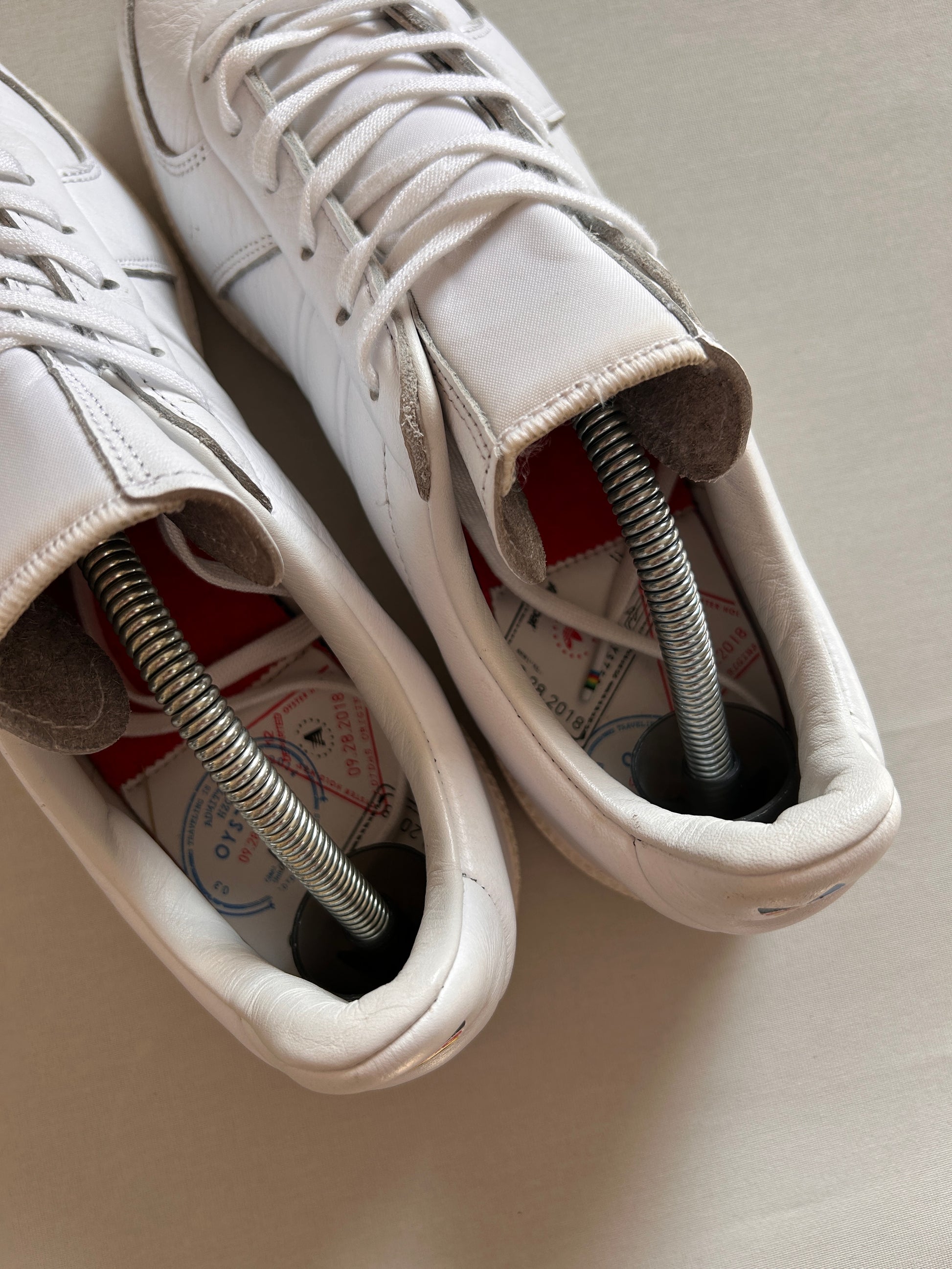 ADIDAS BW ARMY X OYSTER (43EU)