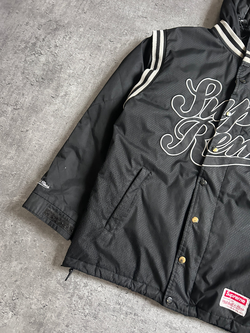 SUPREME X MITCHELL & NESS QUILTED SPORTS JACKET (M/L)