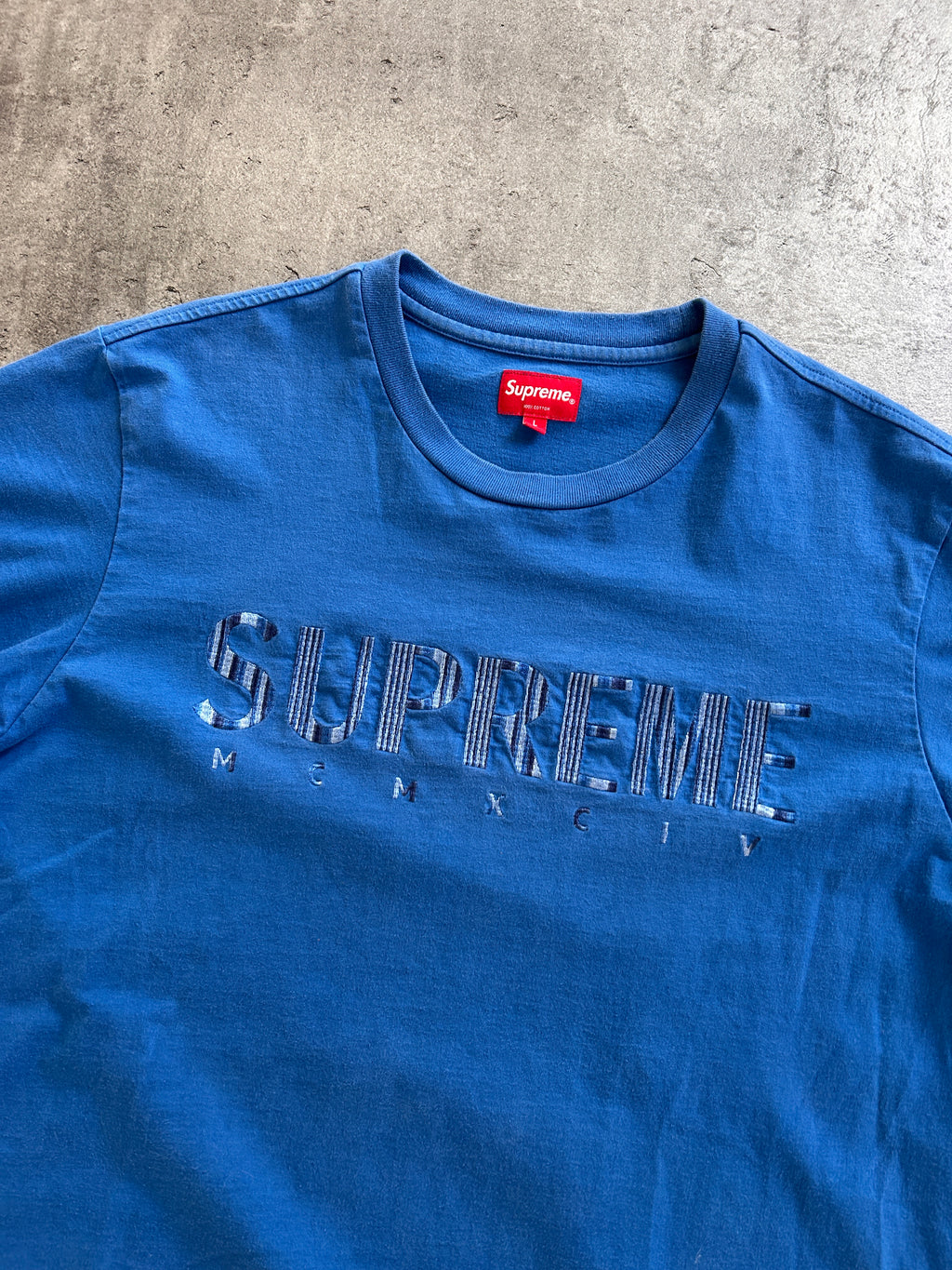 SUPREME GRADIENT LOGO TEE (L)
