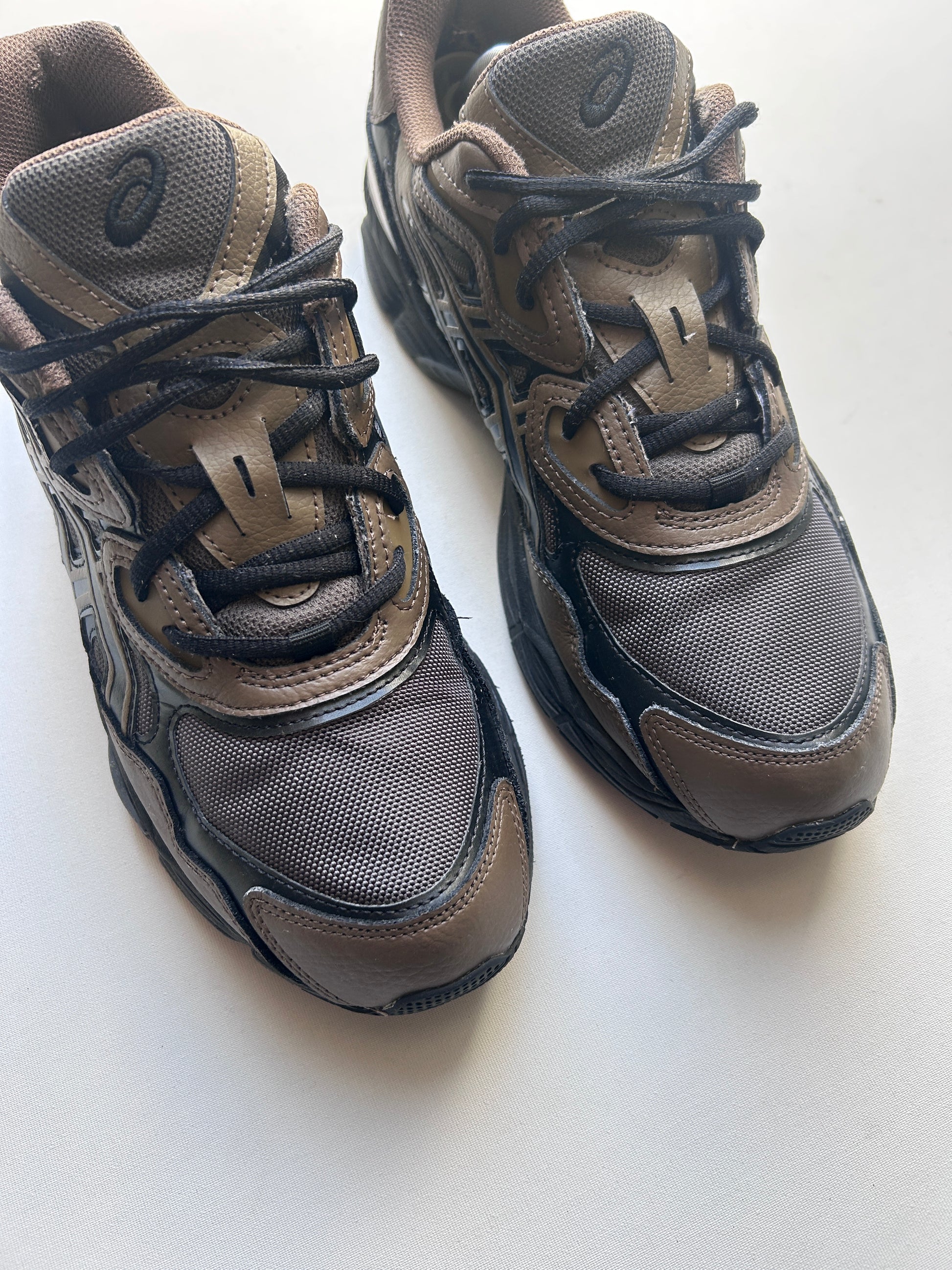 ASICS GEL NYC “DARK SEPIA” 44EU