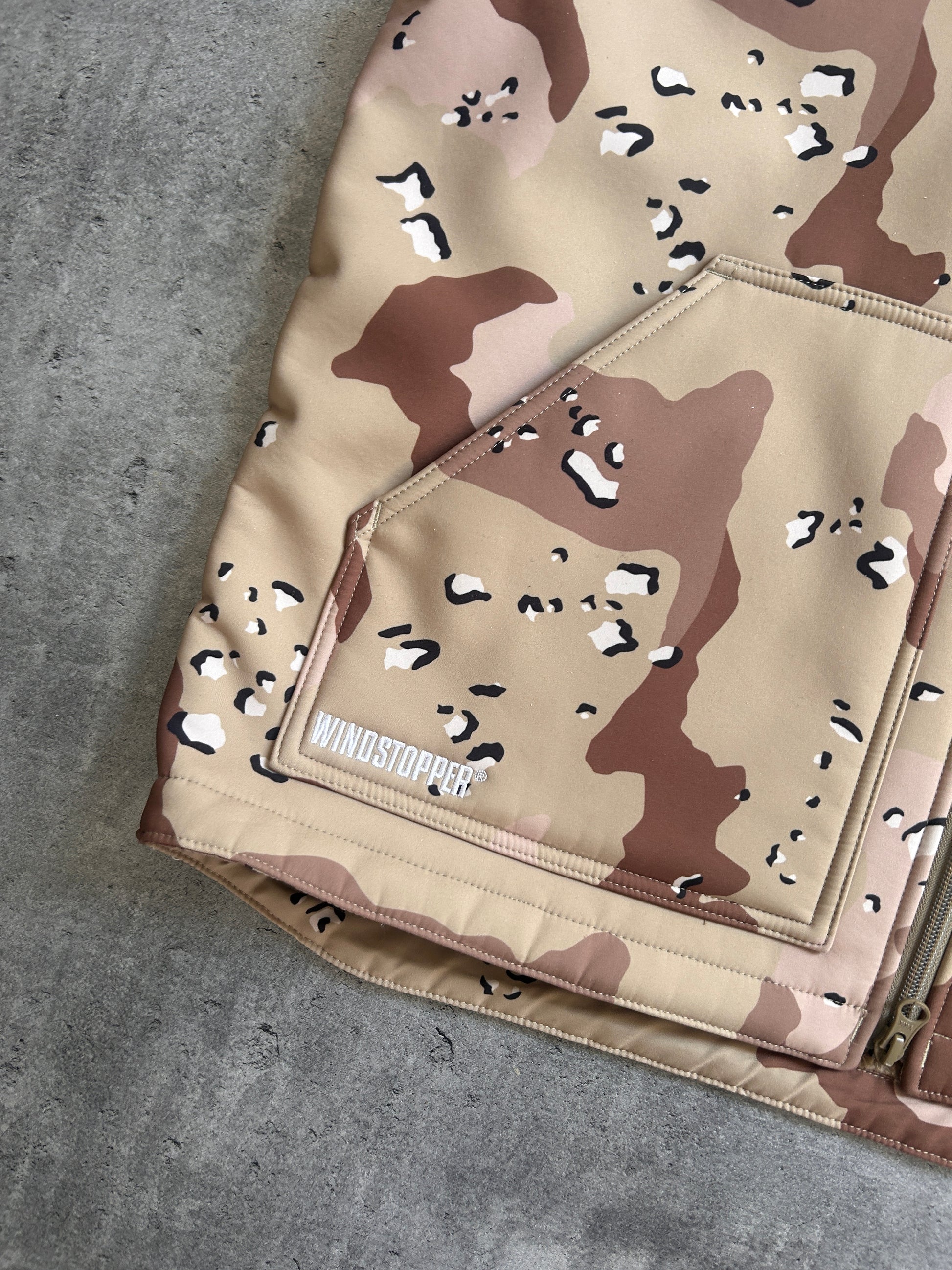 SUPREME X WINDSTOPPER DESERT CAMO VEST (L)