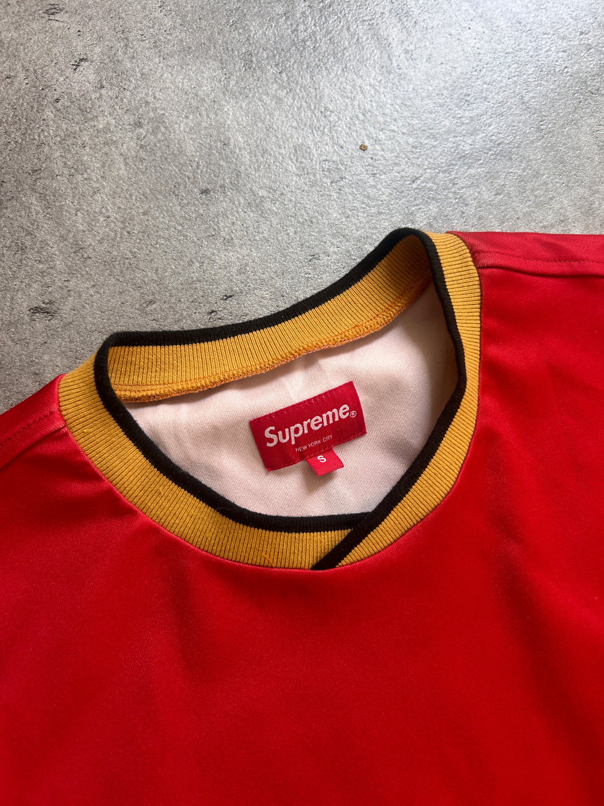 SUPREME ARABIC LOGO SOCCER JERSEY (S/M)