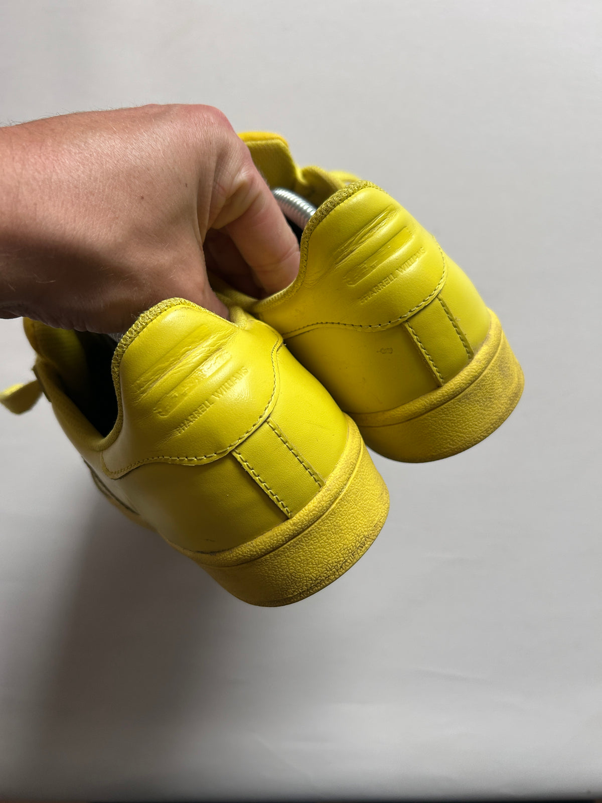 ADIDAS SUPERSTAR X PHARELL “YELLOW” (42,5EU)