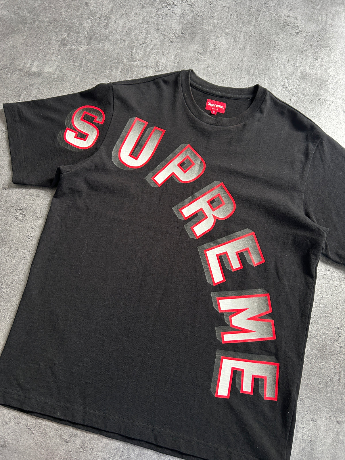 SUPREME ARC TEE (M)