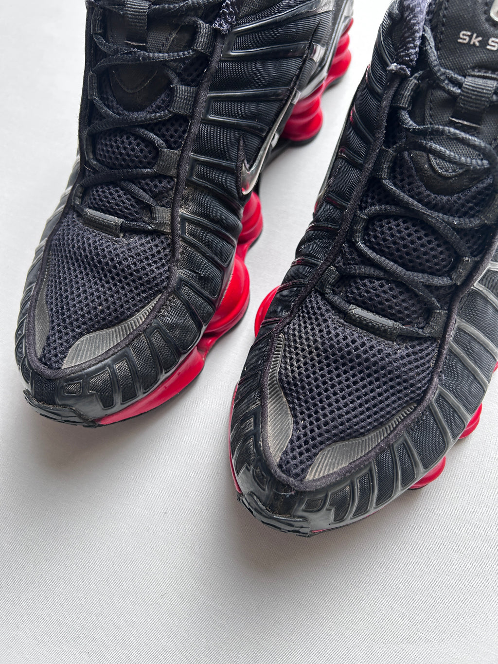 NIKE SHOX TL X SKEPTA “BLACK/RED” 44,5EU