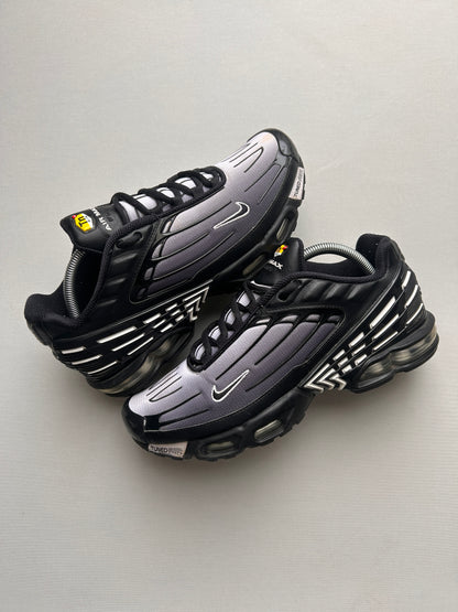AIR MAX PLUS 3 “BLACK/GREY” 43EU