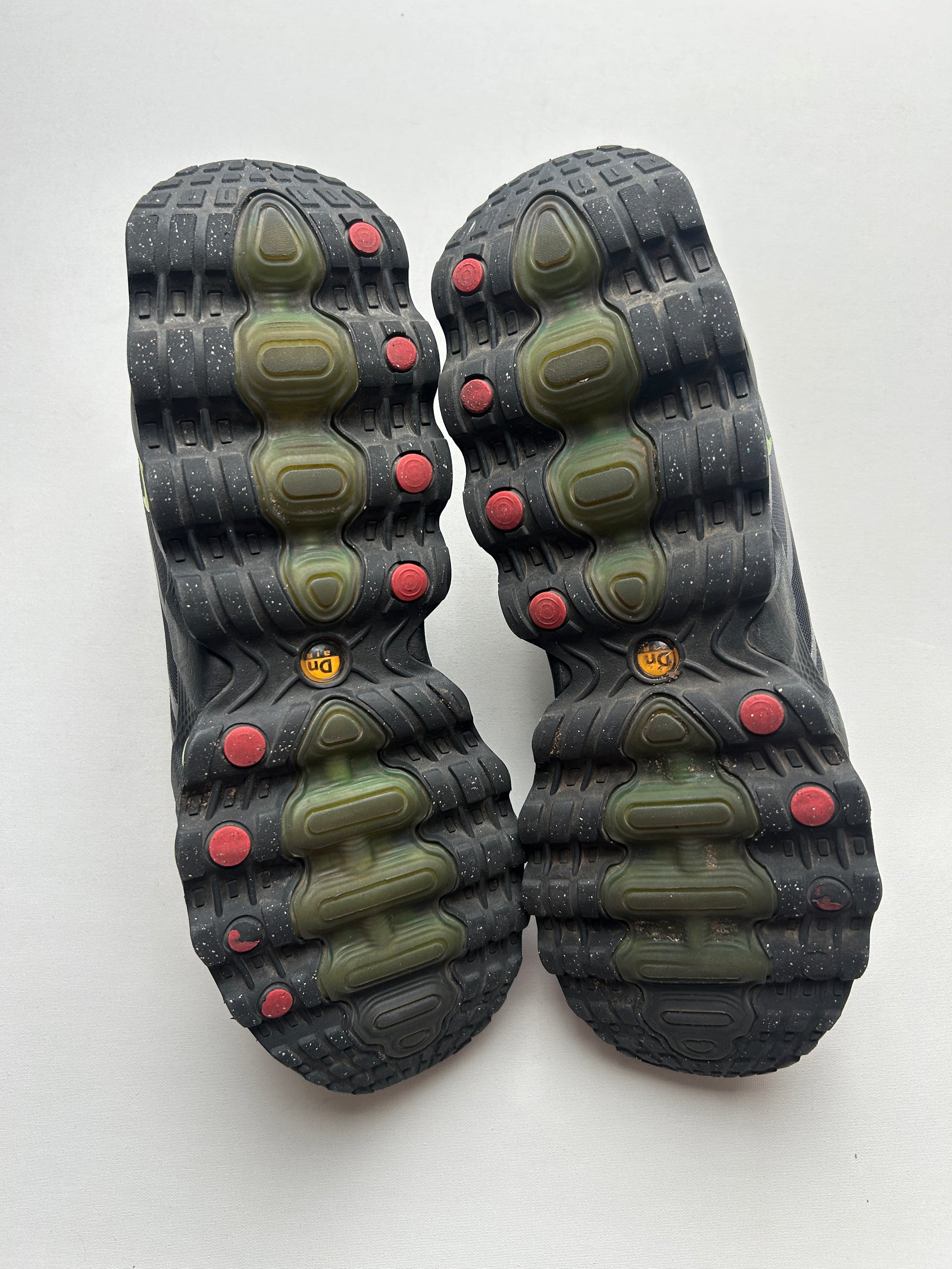 AIR MAX DN8 “BLACK/VOLT” 44,5EU