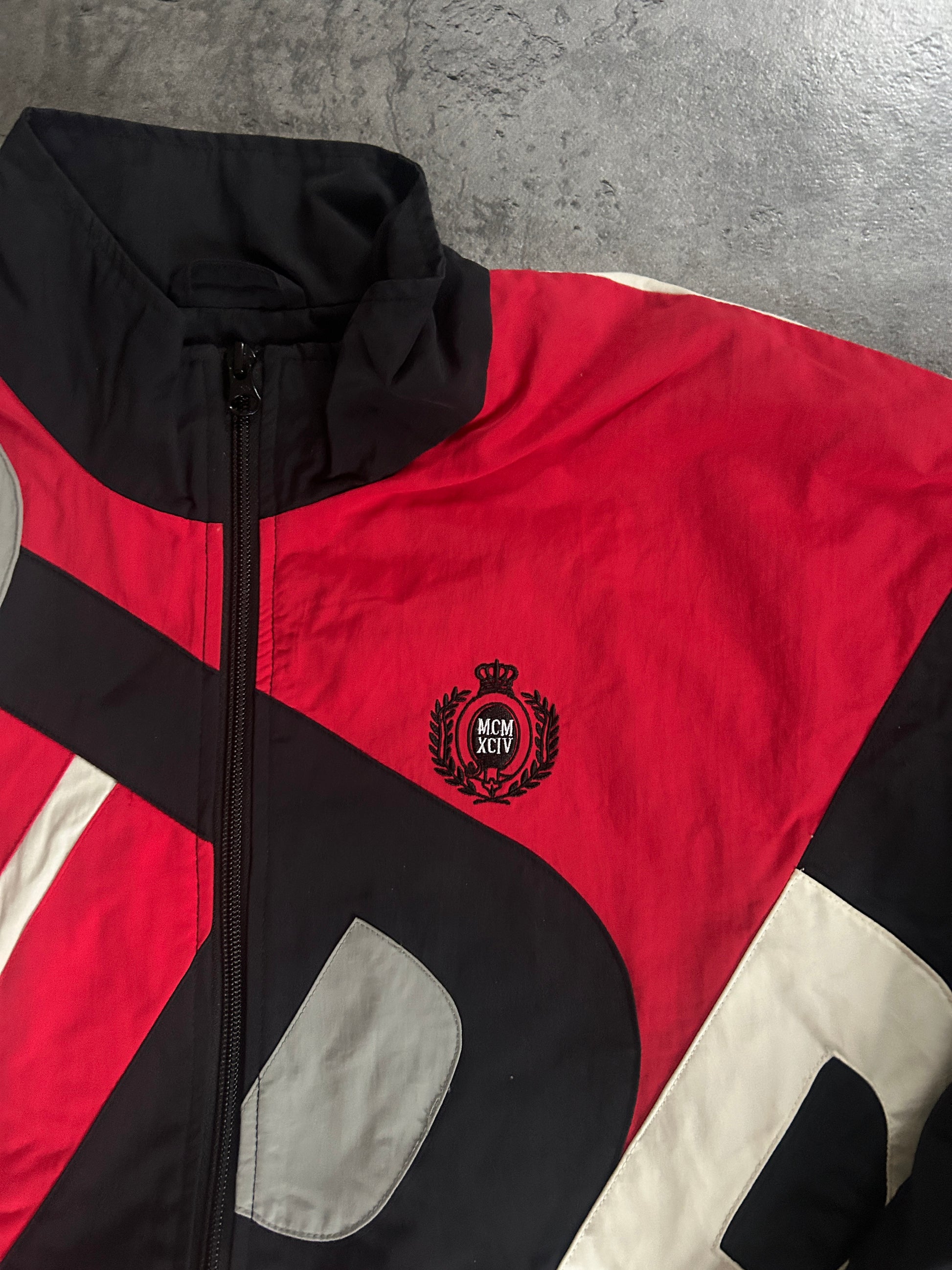 SUPREME BIG LETTER TRACKJAKKE (M)