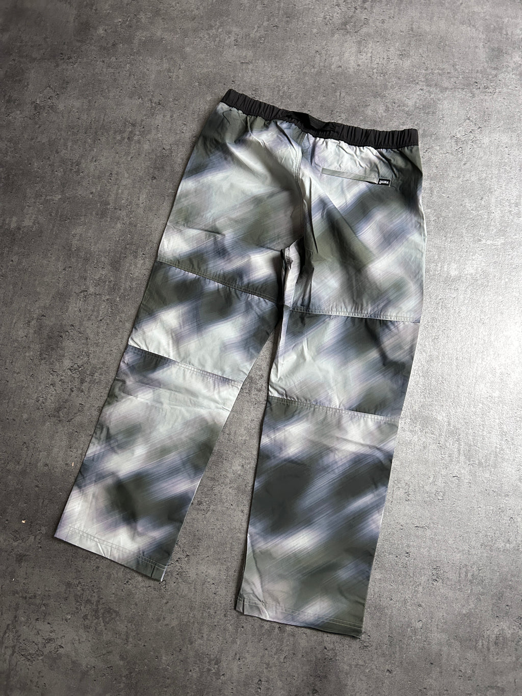 SAUNA TECH CAMO TRACKPANTS (L)