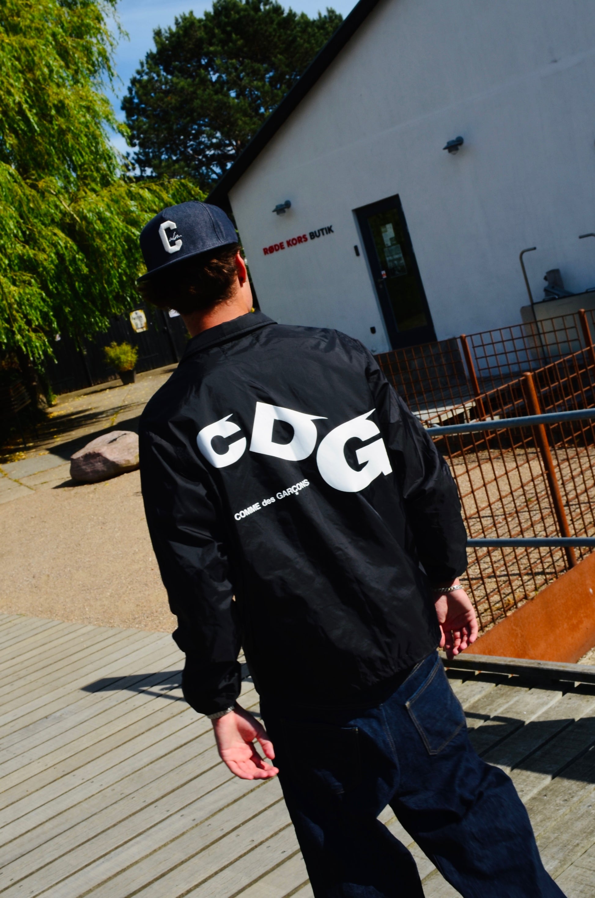 CDG NAGOYA POP UP COACH JACKET (M)