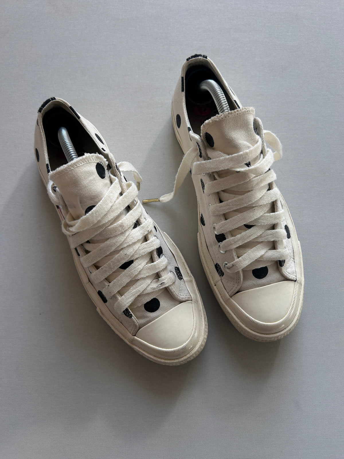 CONVERSE POLKADOT X CDG (42,5EU)