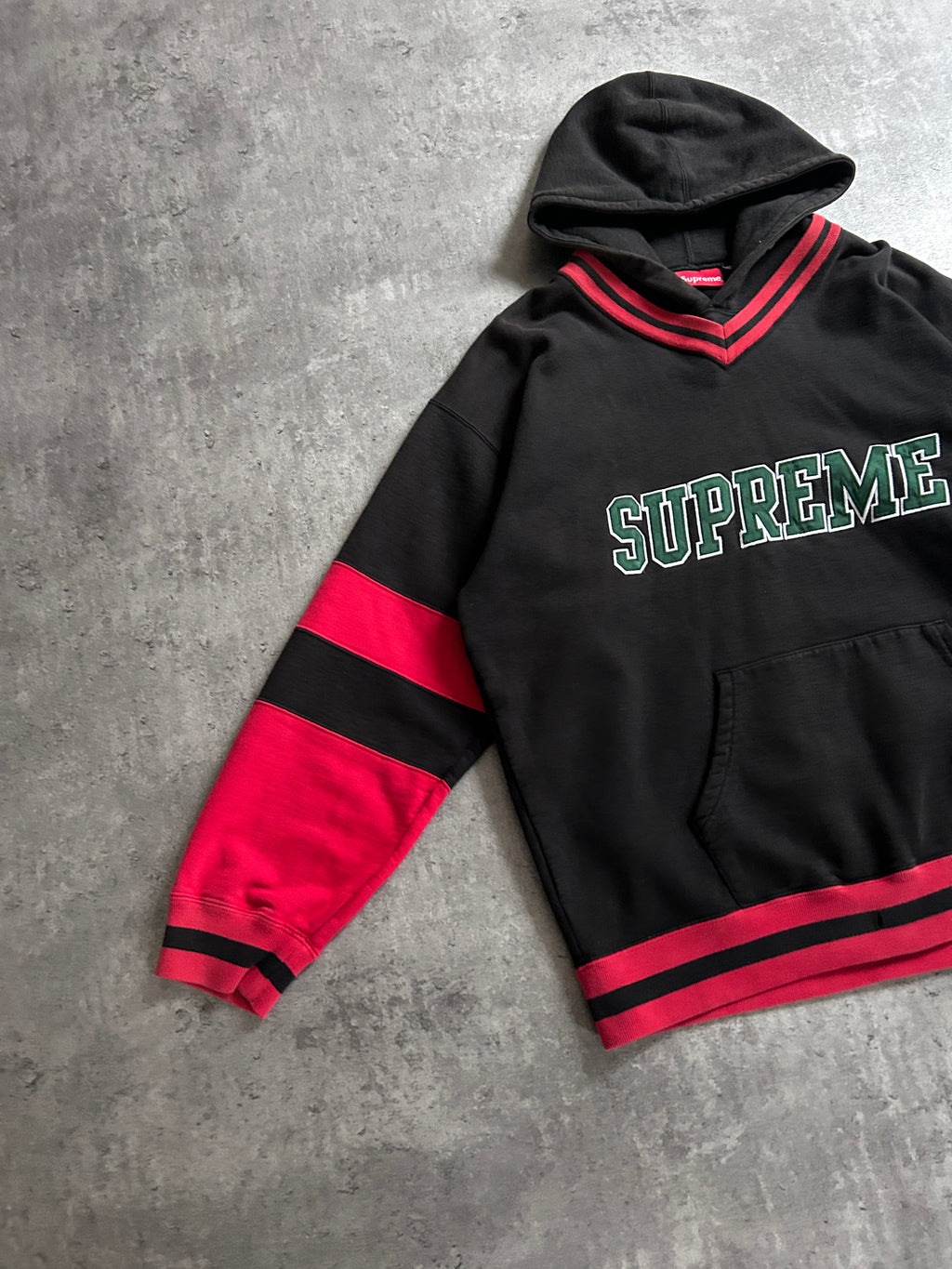 SUPREME HOCKEY HOODIE (L)