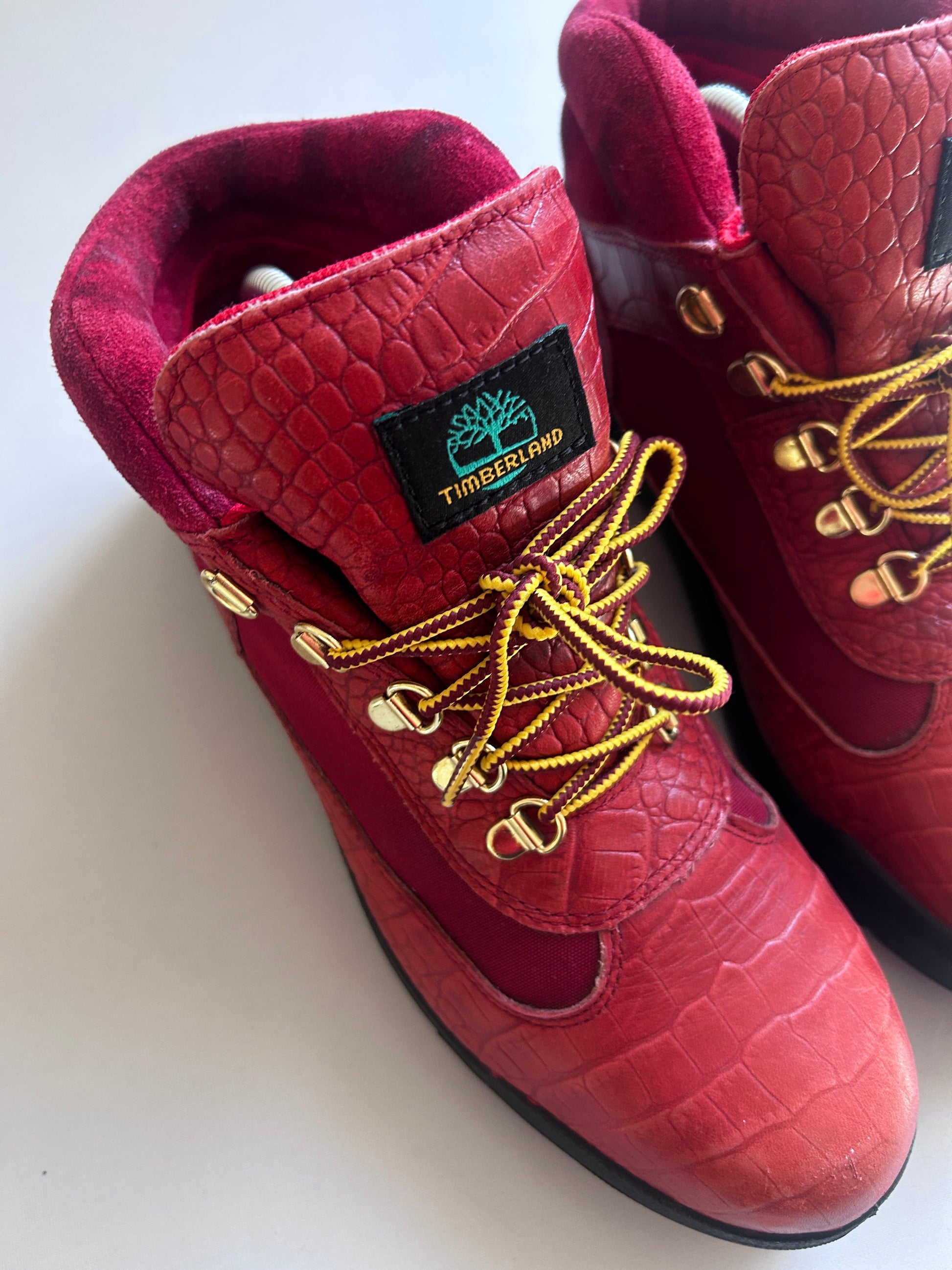 TIMBERLAND X SUPREME FIELD BOOT (44EU)