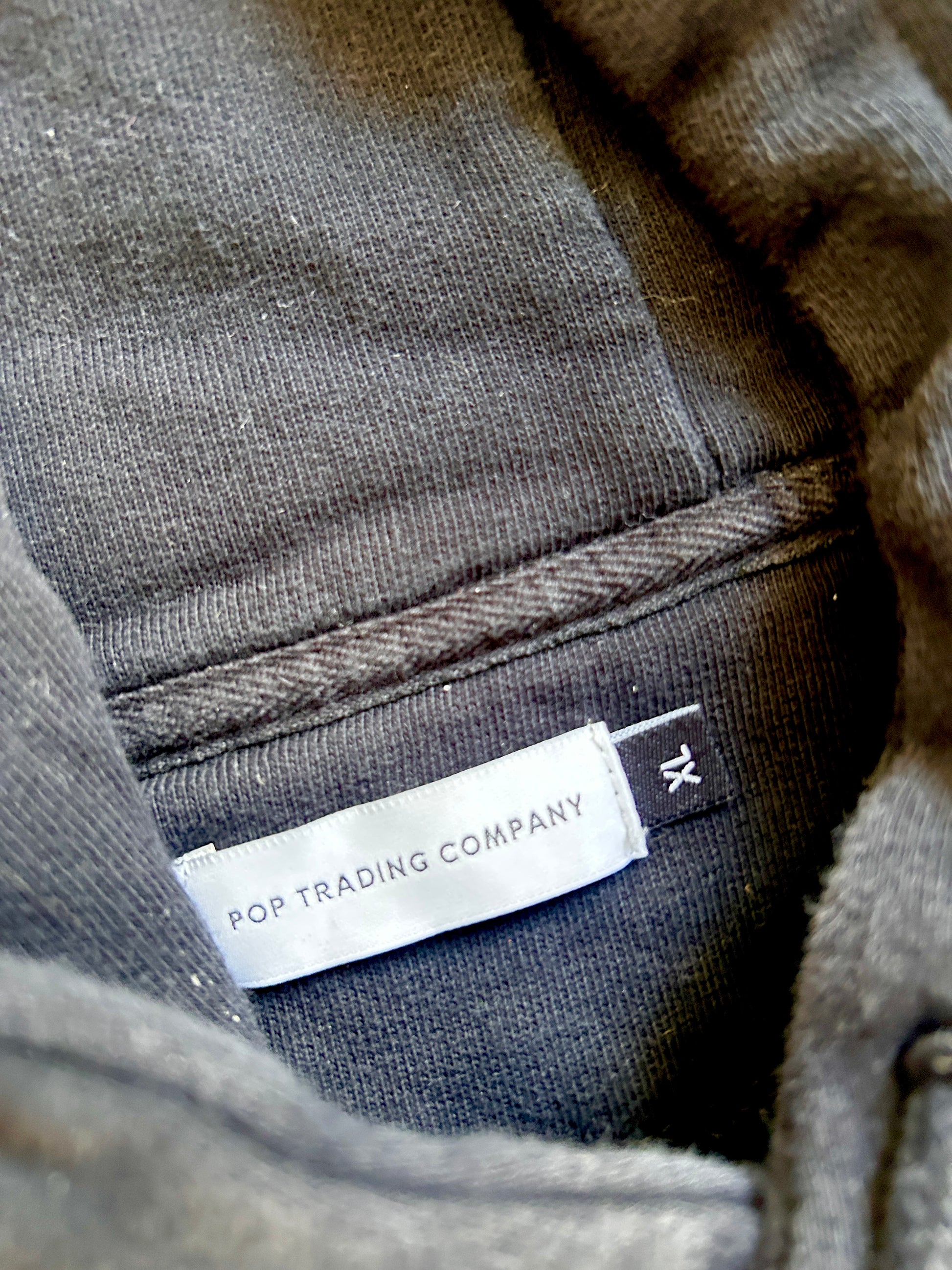 POP TRADING COMPANY HOODIE (XL)