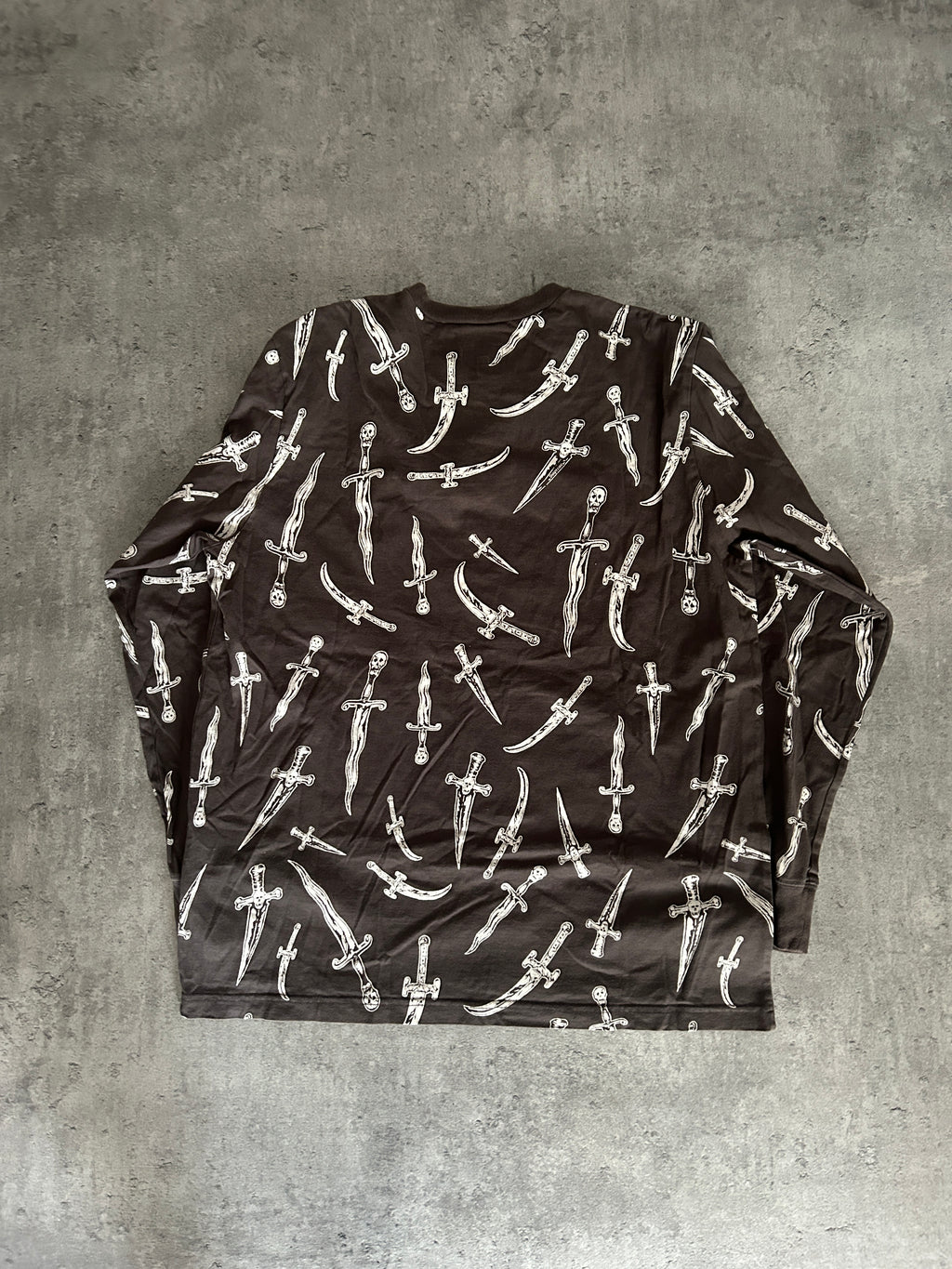 SUPREME DAGGERS LONGSLEEVE (L)