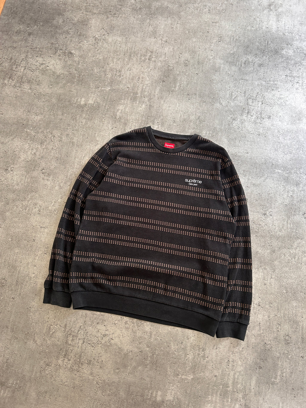SUPREME DASH STRIPE CREWNECK (M/L)