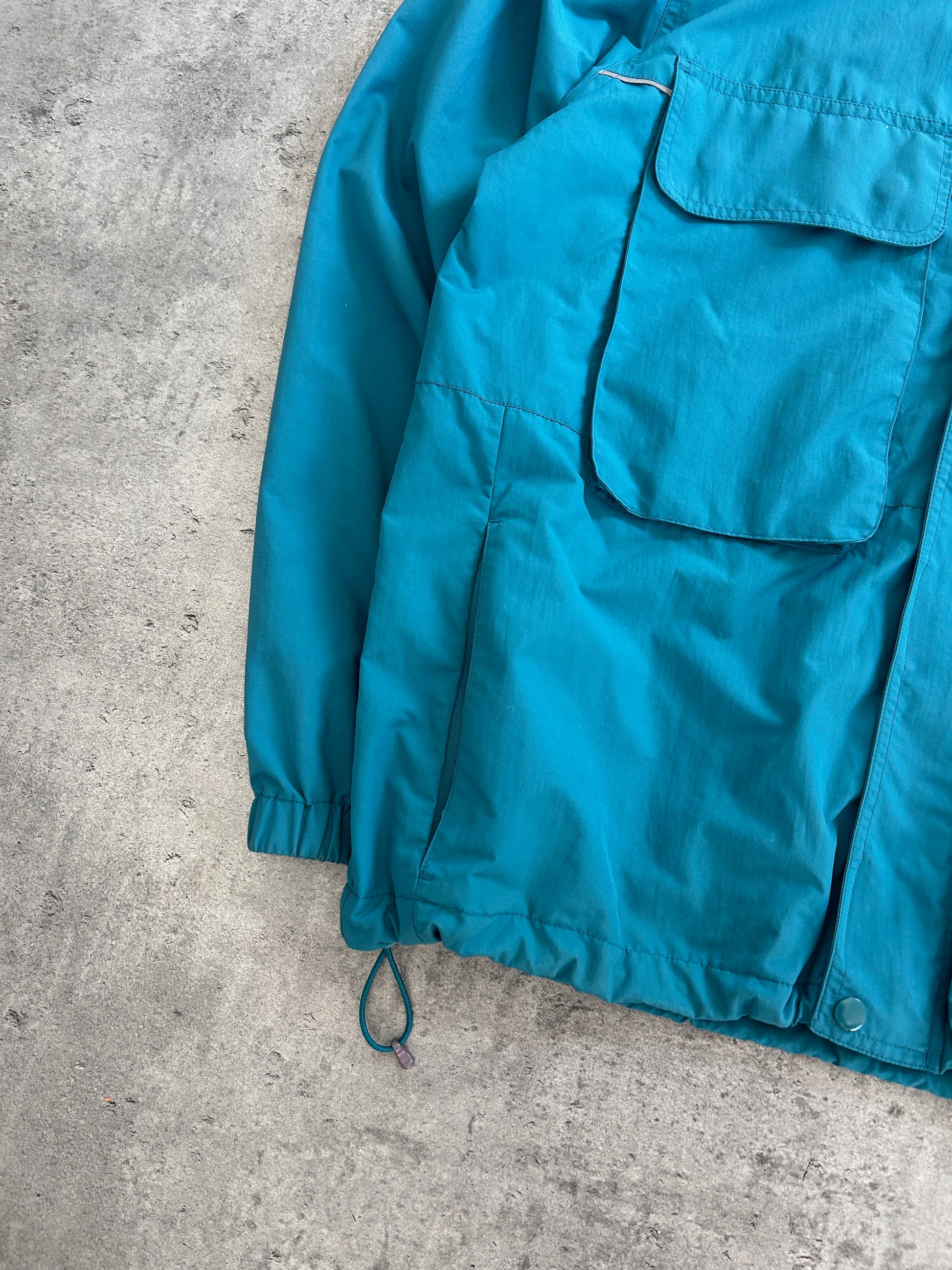 STÜSSY BIG POCKET SHELL JACKET (L)