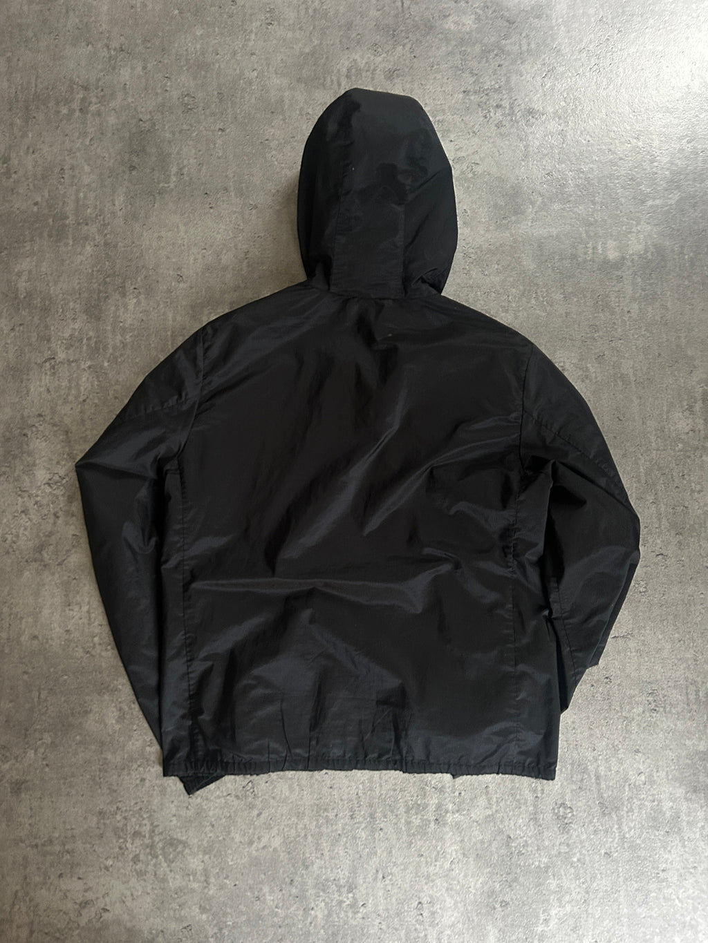 PRADA NYLON WINDBREAKER (M)