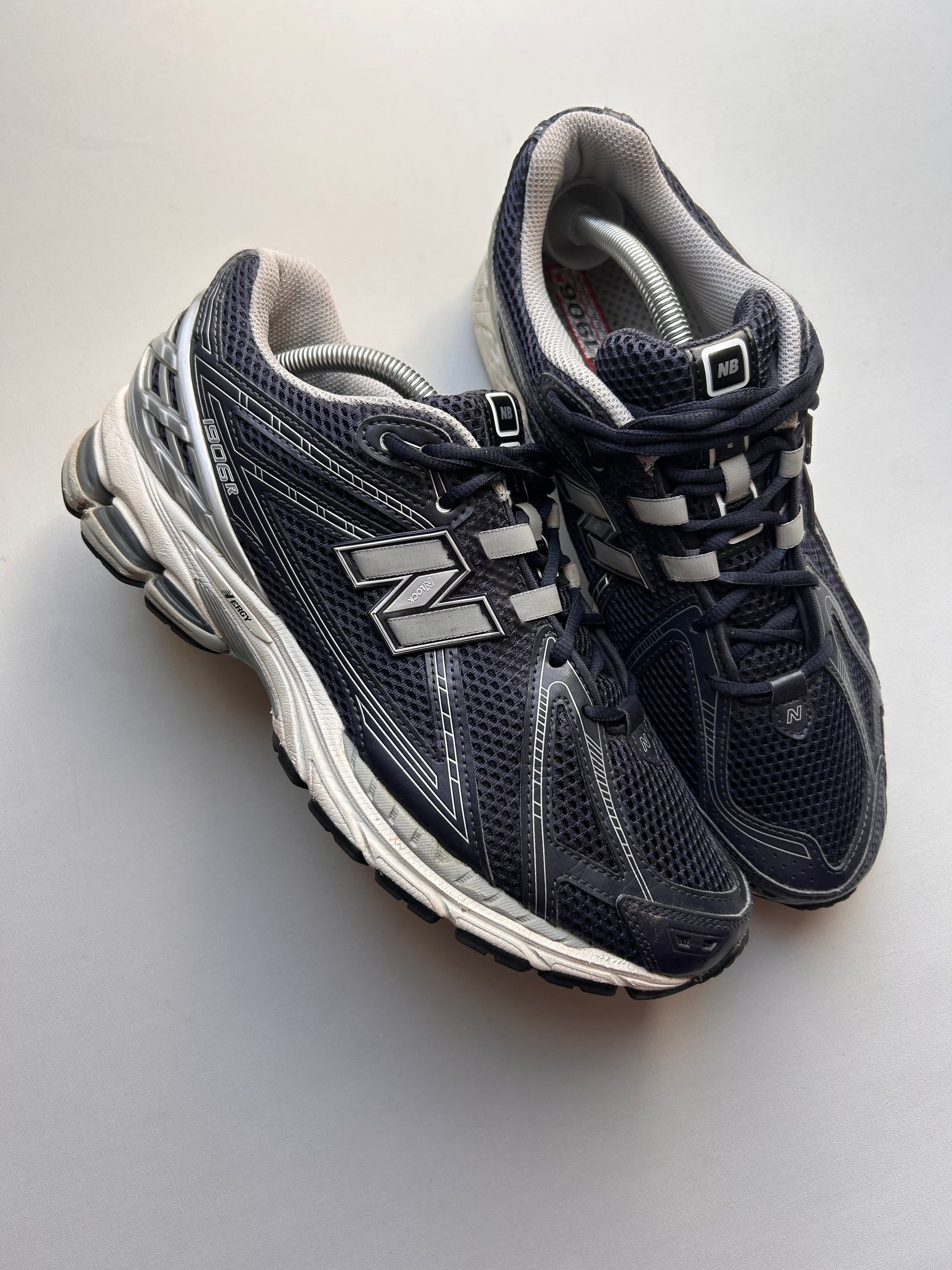 NB1906R “ECLIPSE” 44,5EU