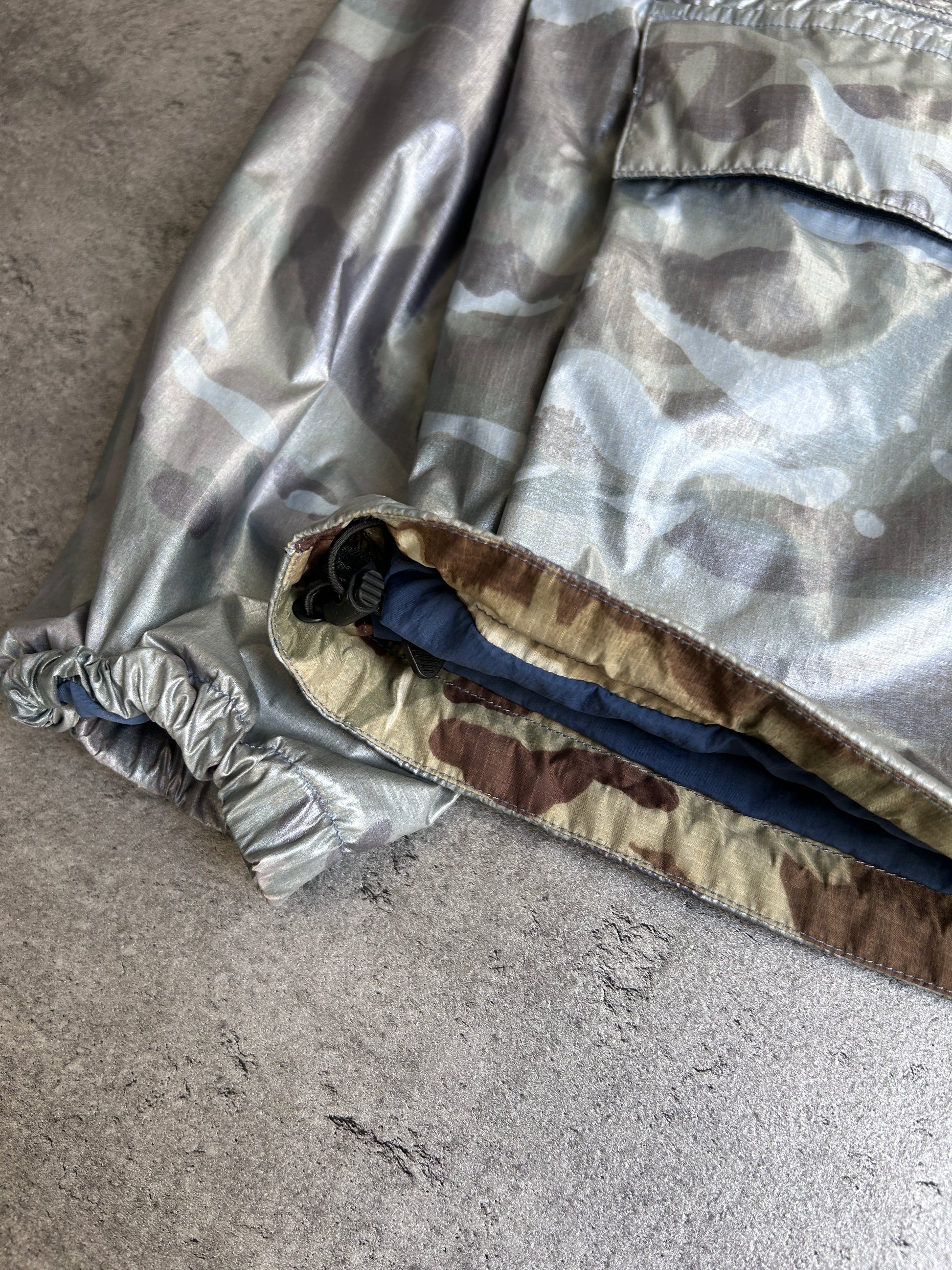 PALACE P STEALTH CAMO JACKET (L)