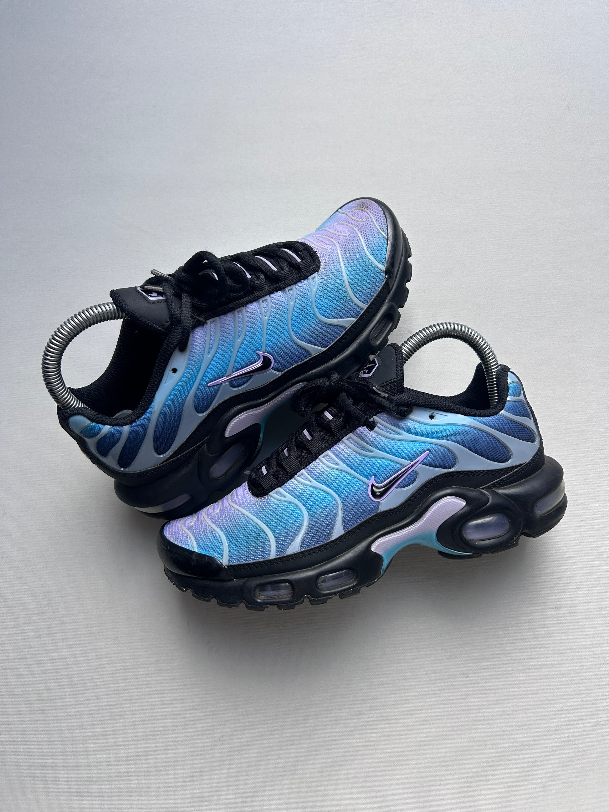 AIR MAX PLUS “BLACK HYDRANGEAS” 37,5EU