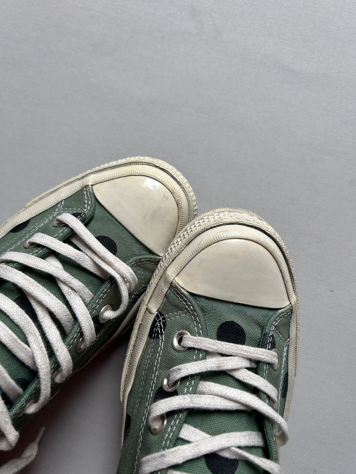 CONVERSE X CDG POLKADOT (45EU)
