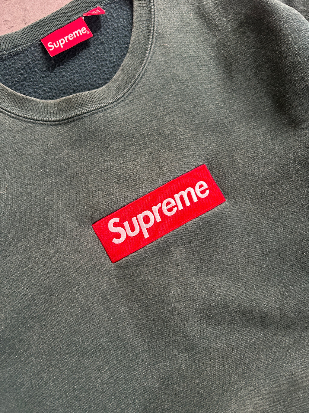 SUPREME BOGO CREWNECK “DARK PINE” (L)