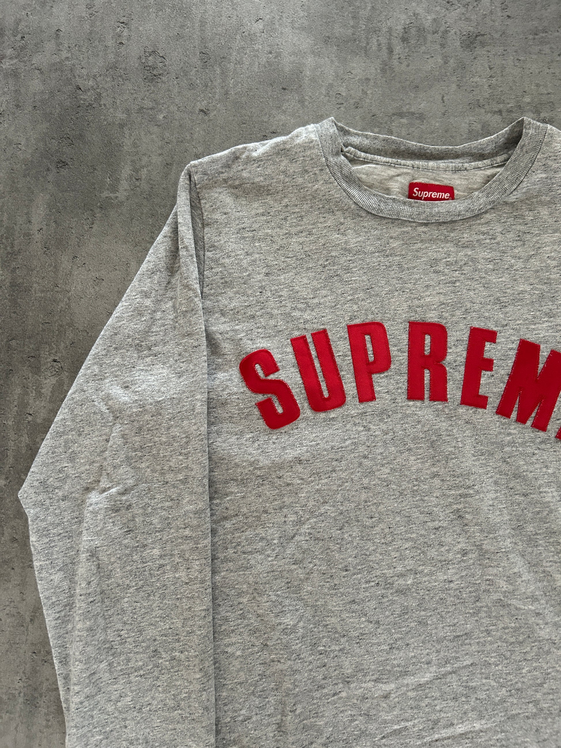 SUPREME ARC LOGO LONGSLEEVE (M)