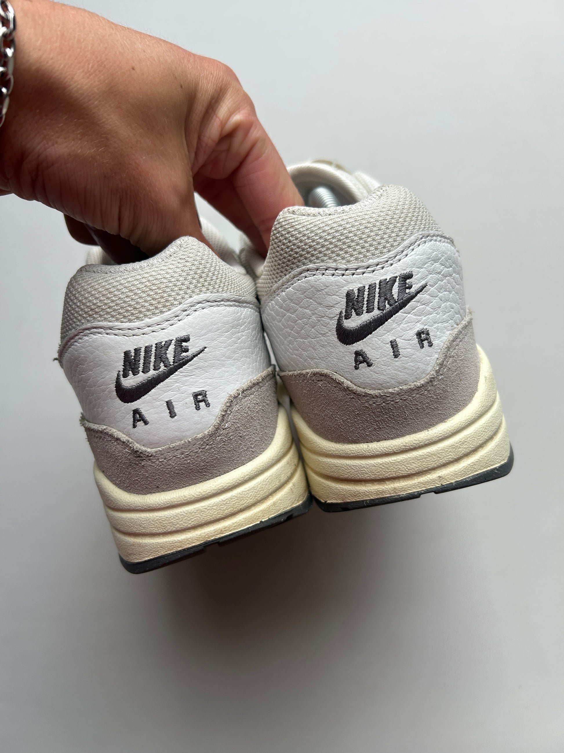 AIR MAX 1 “LIGHT BONE” 44EU