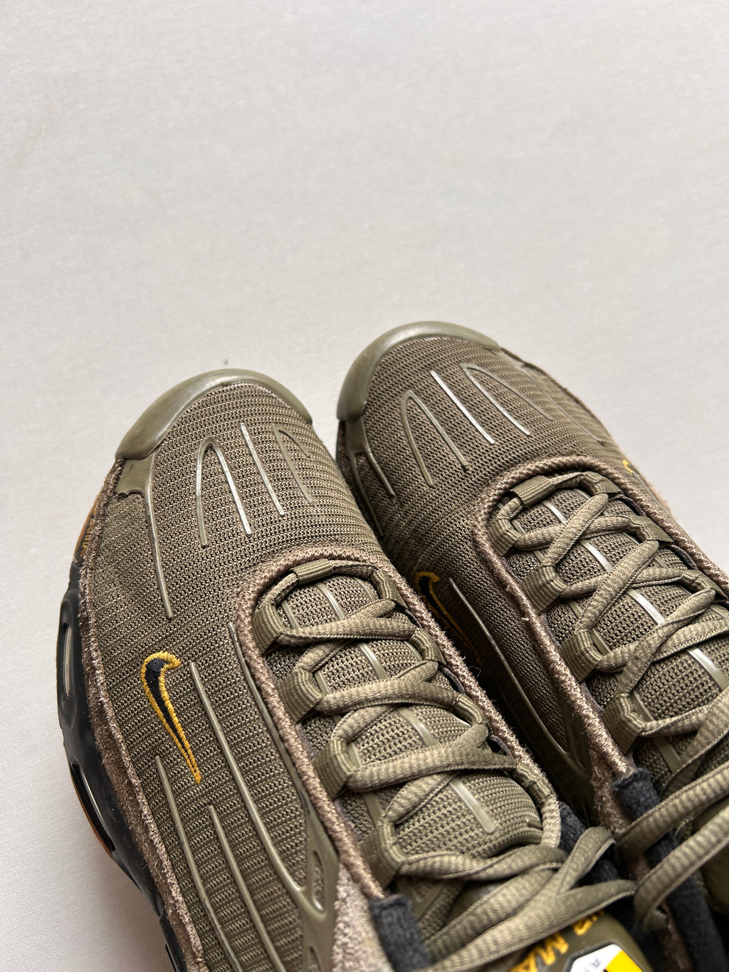 AIR MAX PLUS 3 “OLIVE” 42EU