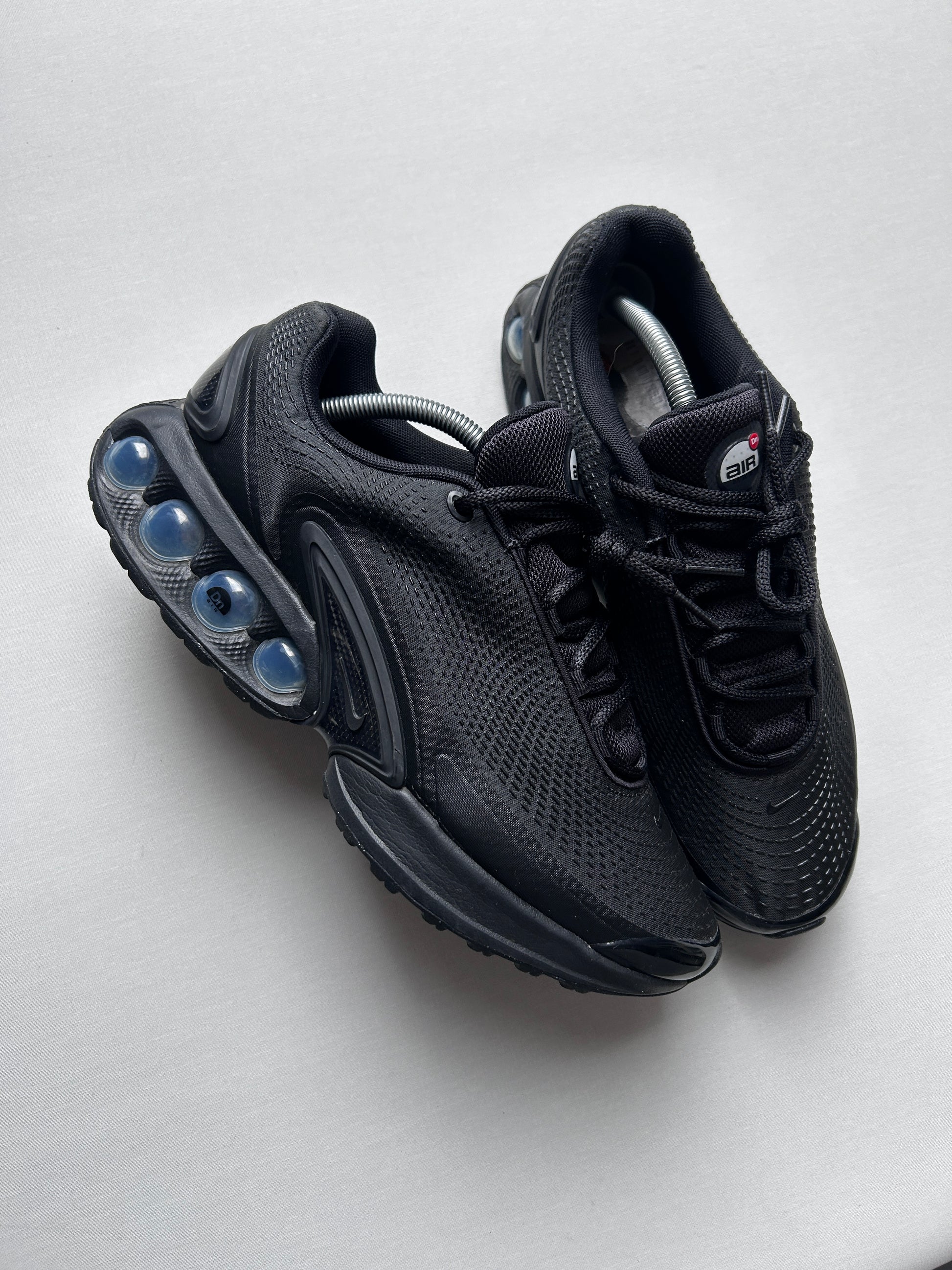 AIR MAX DN “TRIPLE BLACK” 44EU