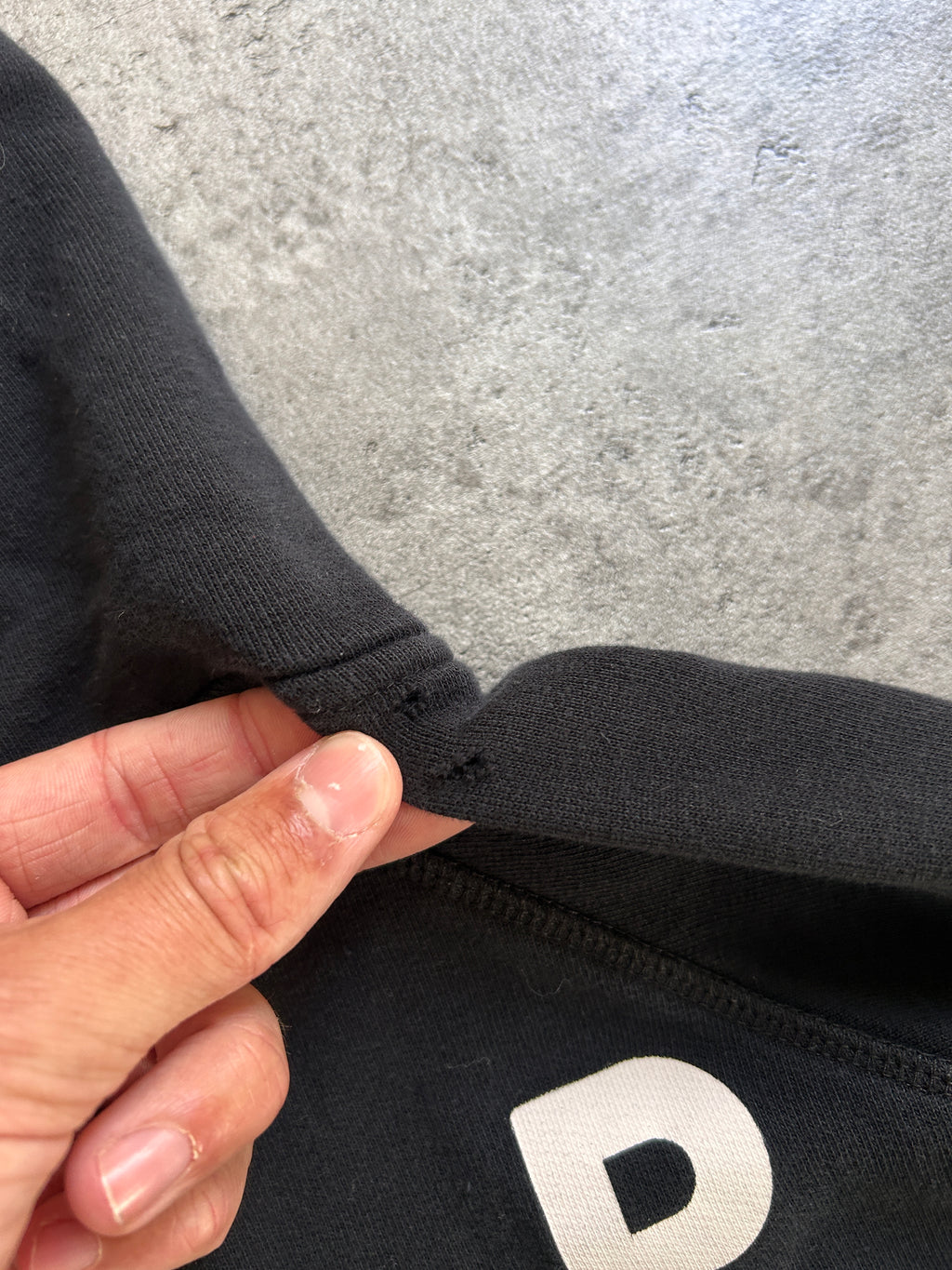 POP TRADING COMPANY HOODIE (XL)