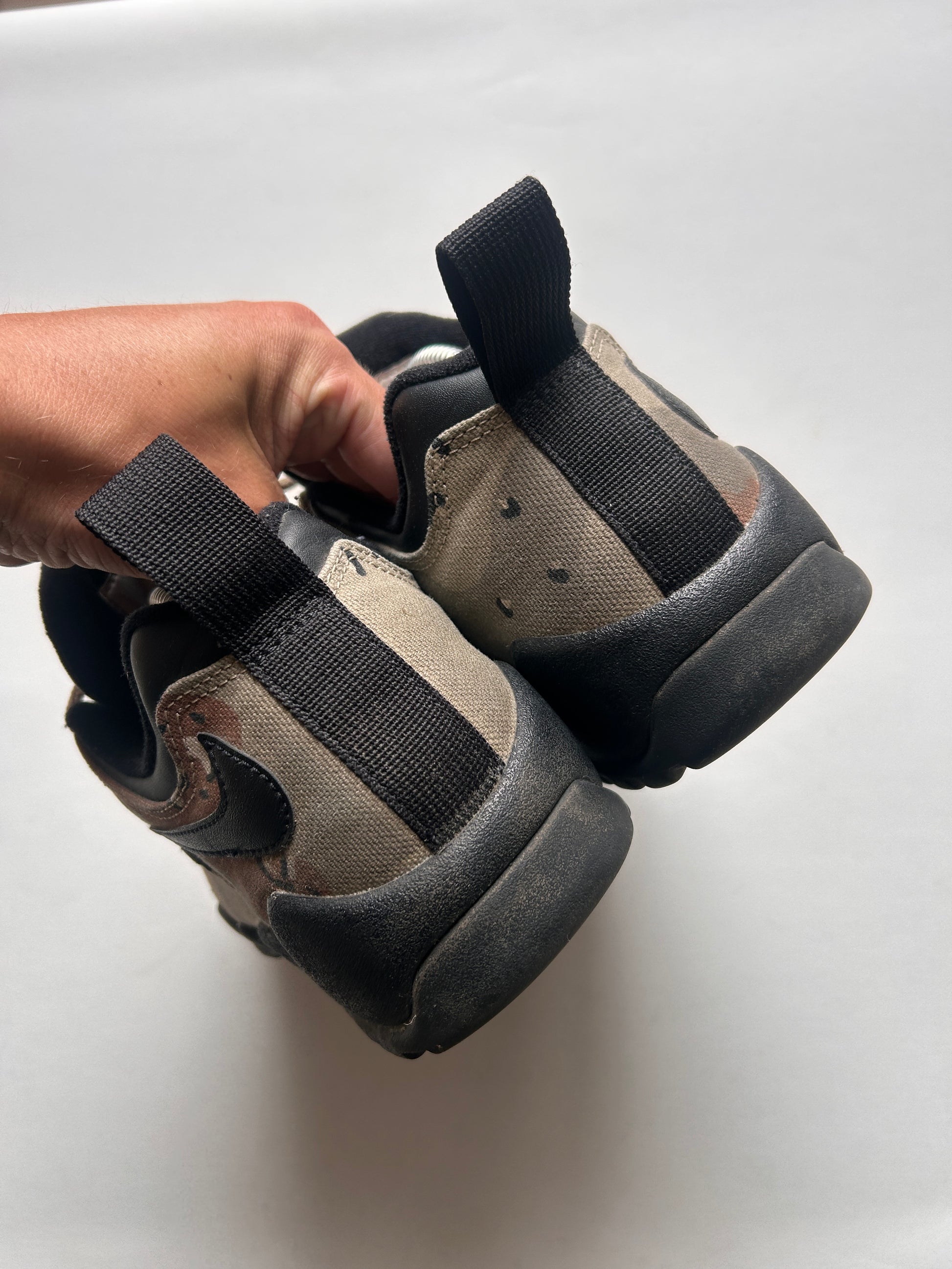 NIKE SB DARWIN X SUPREME (43EU)
