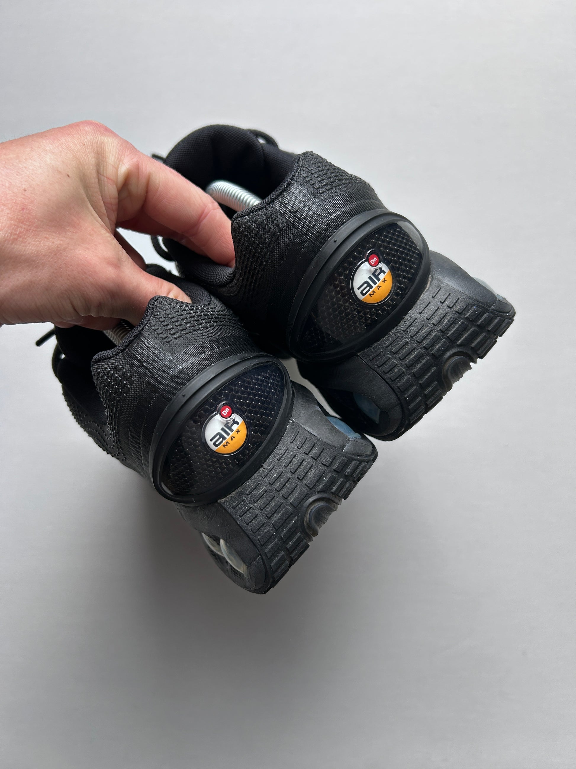 AIR MAX DN “TRIPLE BLACK” 44EU