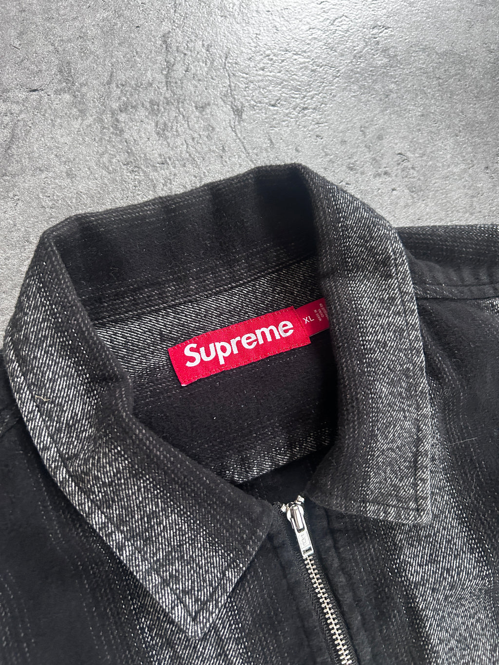 SUPREME STRIPE FLANNEL ZIP UP FW23 (XL)