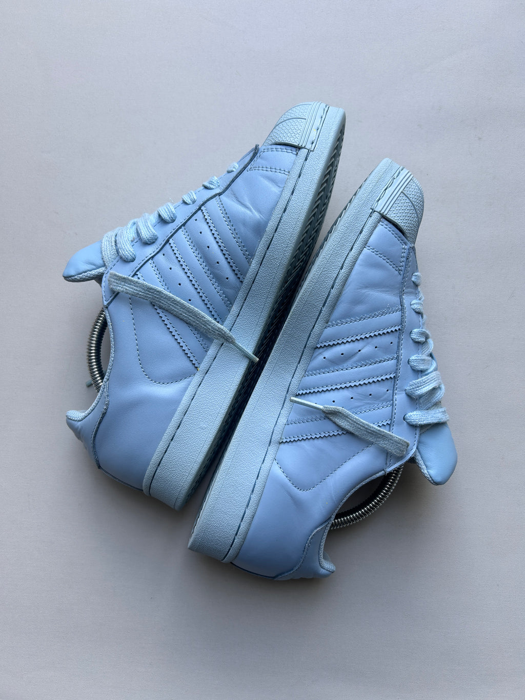 PHARELL SUPERSTAR “SKY BLUE“ 42EU