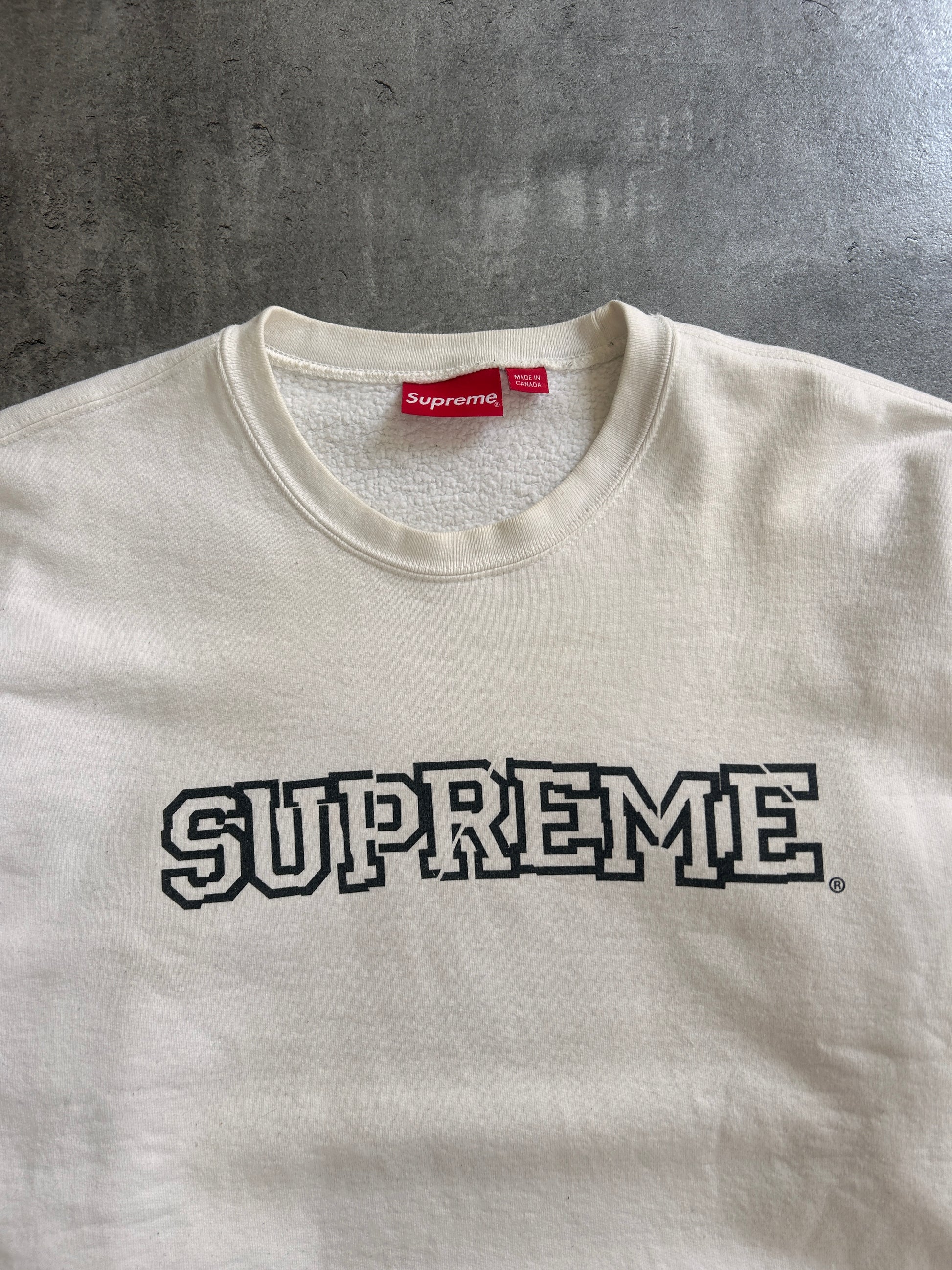 SUPREME SHATTERED LOGO CREWNECK (L)