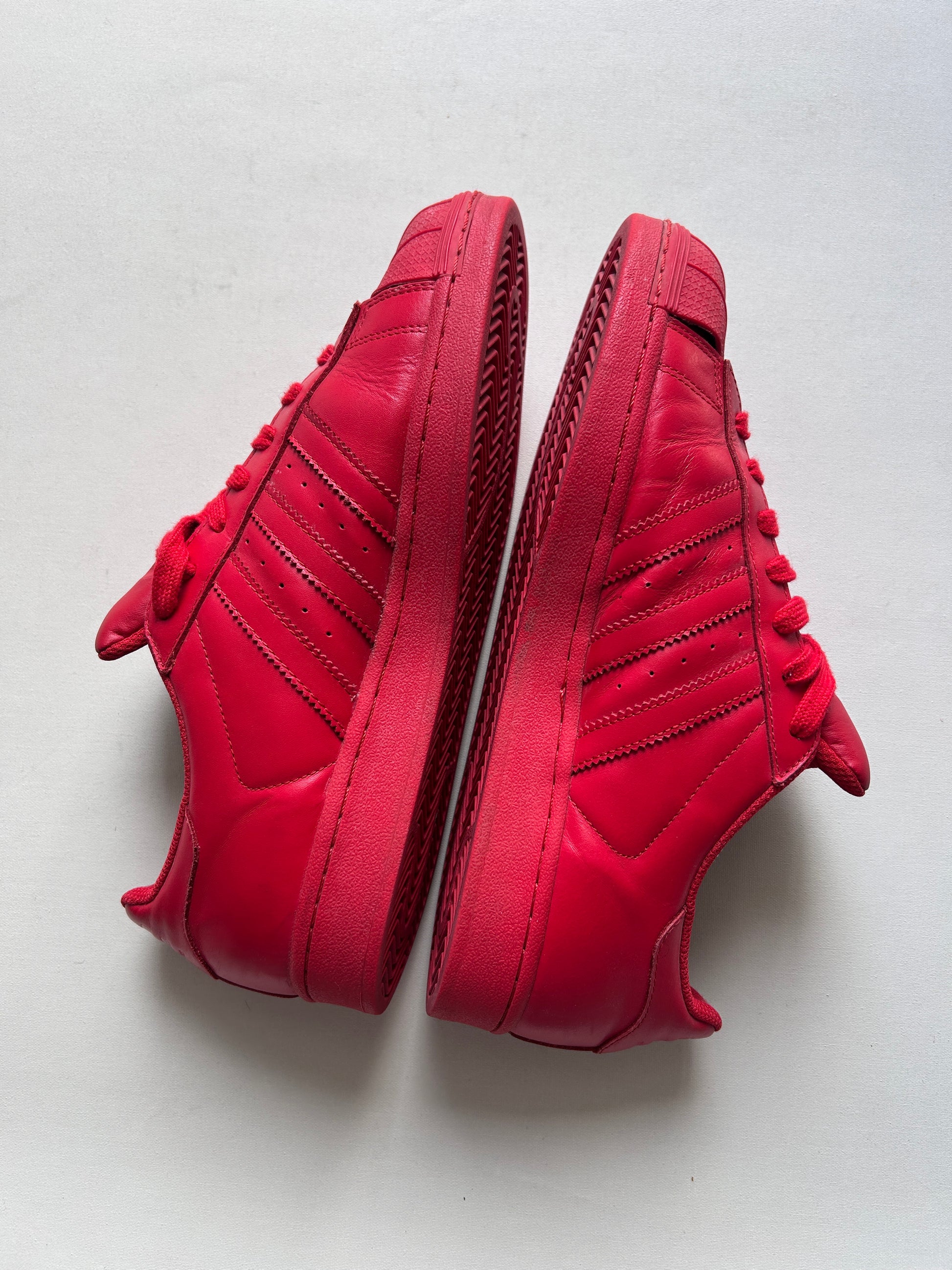 ADIDAS X PHARELL SUPERSTAR (43EU)