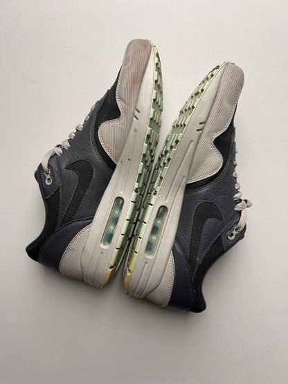 AIR MAX 1 LTHR “DARK ASH” 45EU