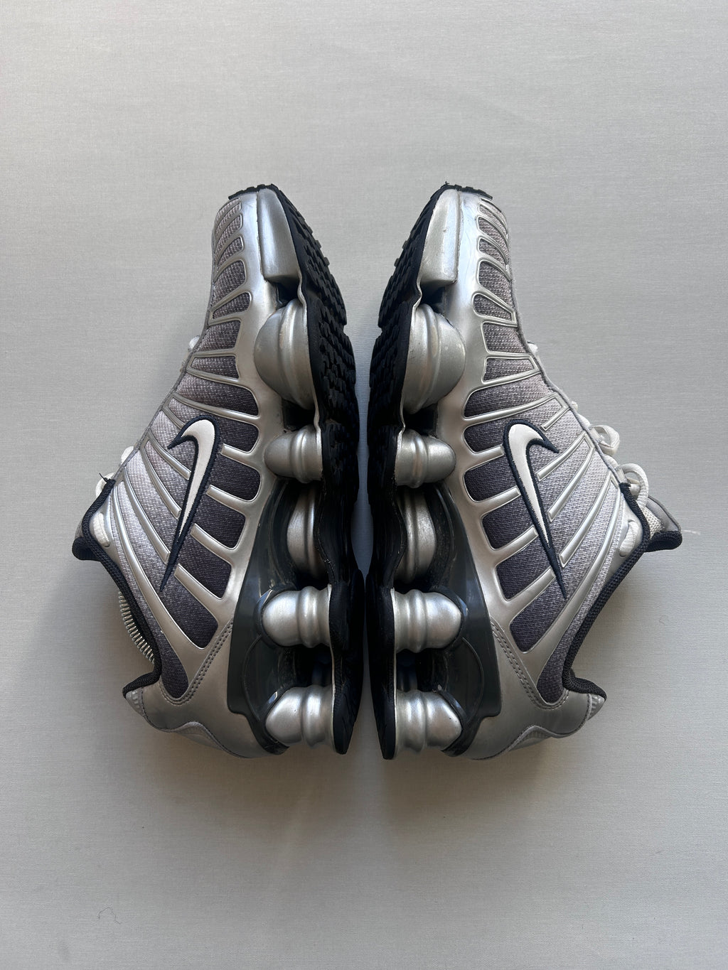 NIKE SHOX TL “METALLIC SILVER” 43EU
