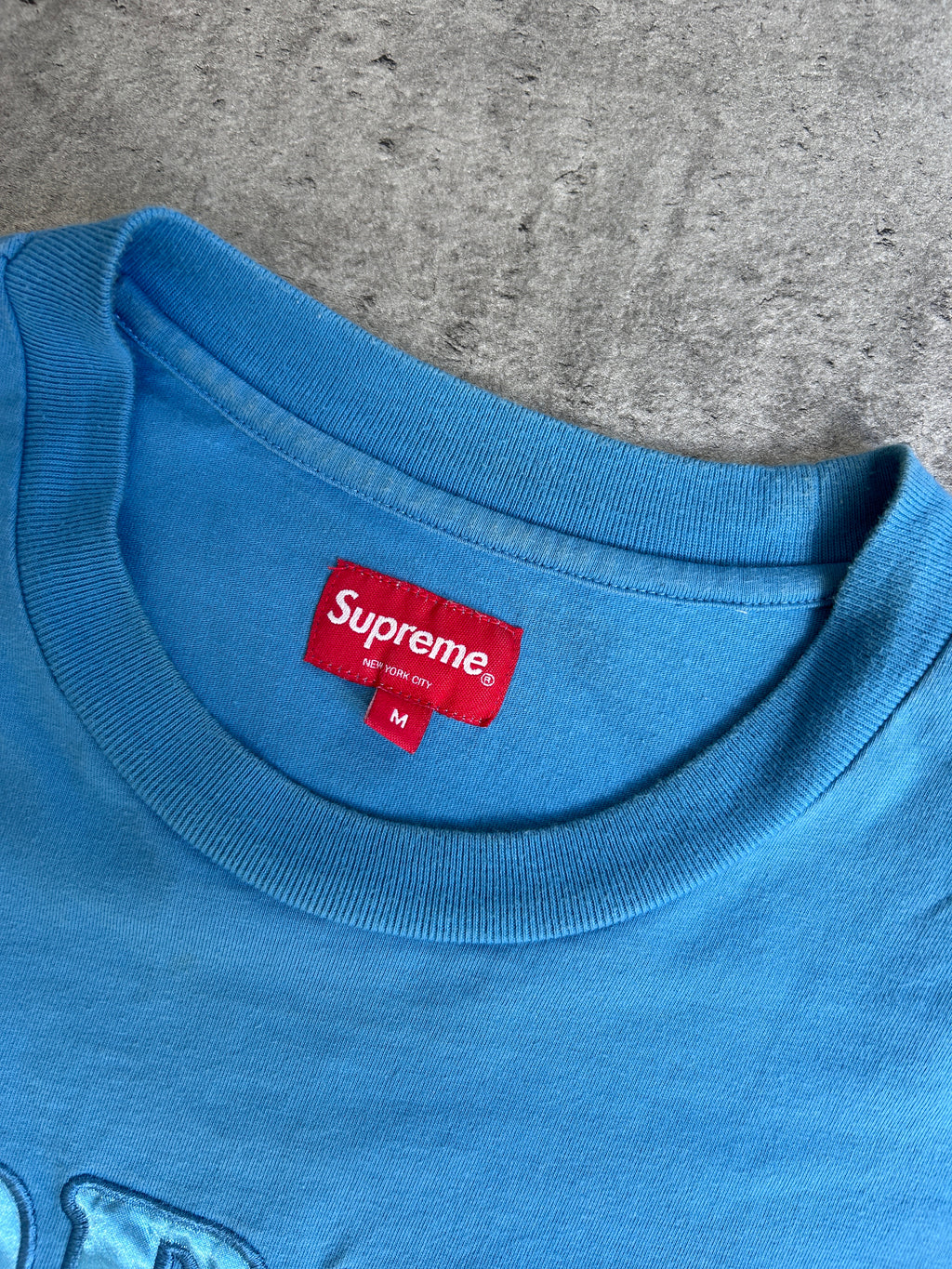 SUPREME EAST WEST TEE (M)