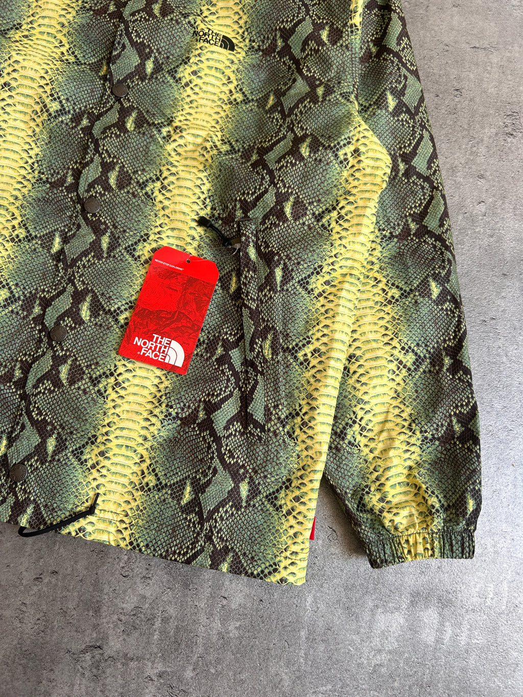 SUPREME X THE NORTH FACE SNAKESKIN JACKET (S)