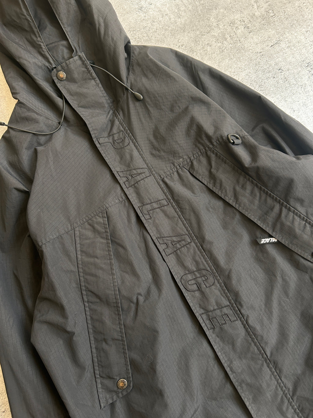 PALACE VOLUME JACKET (L/XL)