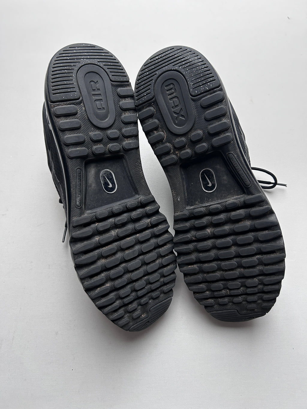 AIR MAX 2013 “TRIPLE BLACK” 46EU