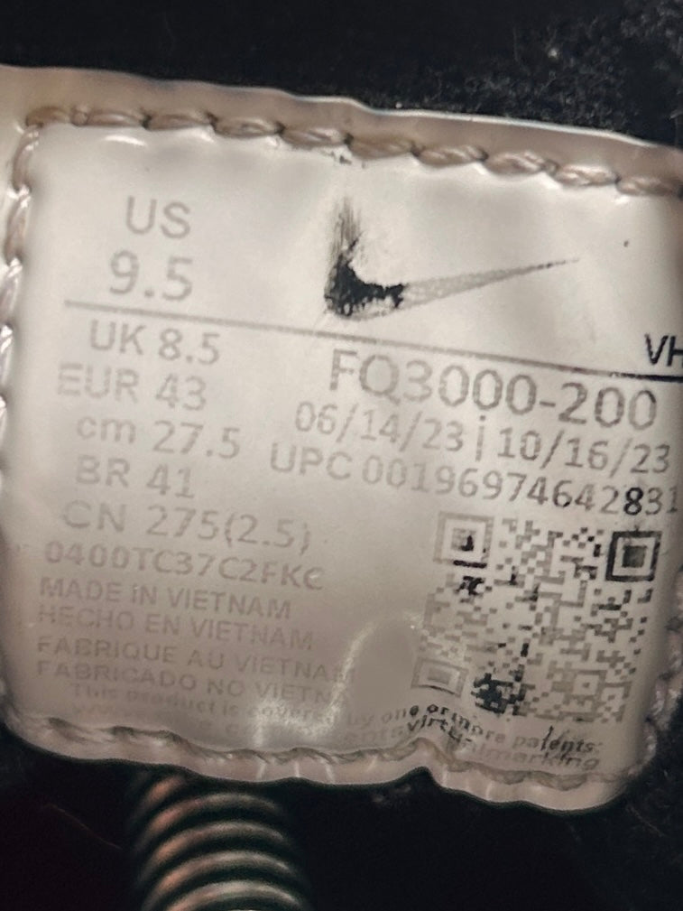 NIKE SB DARWIN X SUPREME (43EU)
