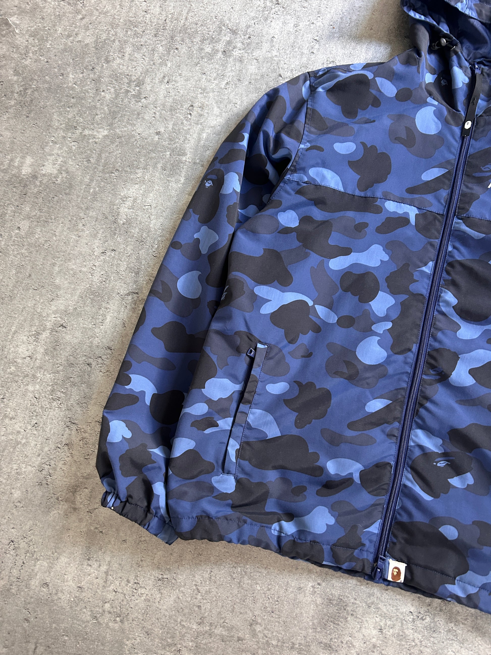 BAPE CAMO WINDBREAKER (L)
