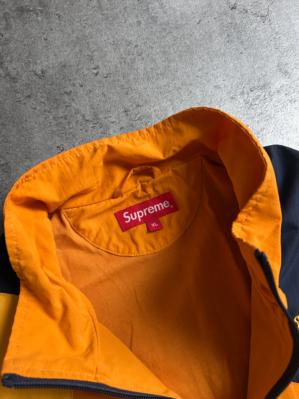 SUPREME BIG LETTER TRACKJACKET (L)
